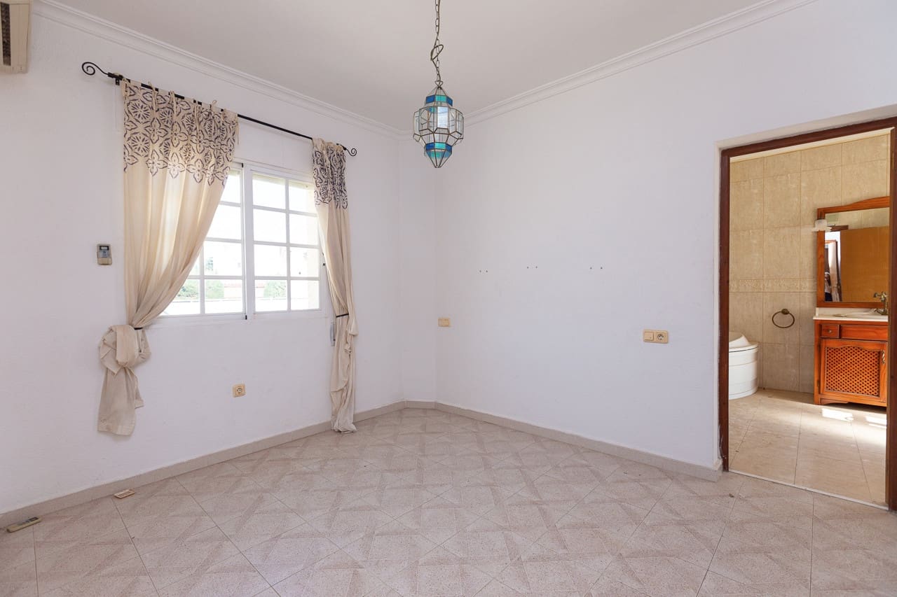 6 chambre Villa/Maison à vendre à Ciudad Quesada avec piscine garage - 499 000 € (Ref: 8997550)