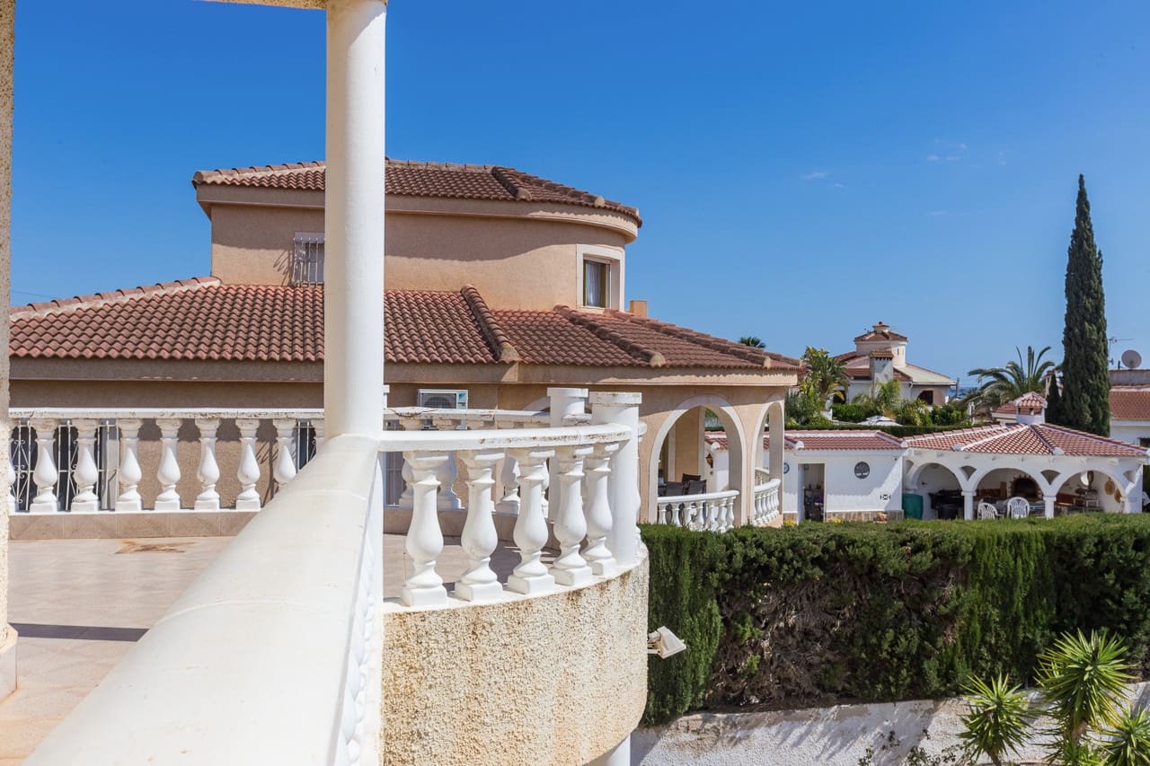 6 chambre Villa/Maison à vendre à Ciudad Quesada avec piscine garage - 499 000 € (Ref: 8997550)