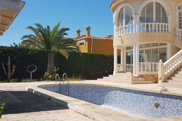 6 chambre Villa/Maison à vendre à Ciudad Quesada, Rojales avec piscine garage - 499 000 € (Ref: 8997550)