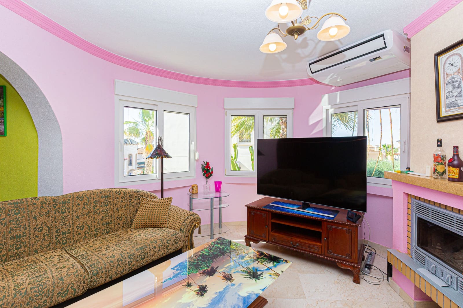 4 quarto Moradia para venda em Villamartin com piscina garagem - 450 000 € (Ref: 9002135)