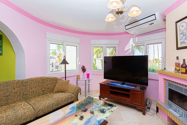 4 quarto Moradia para venda em Villamartin, Orihuela com piscina garagem - 450 000 € (Ref: 9002135)