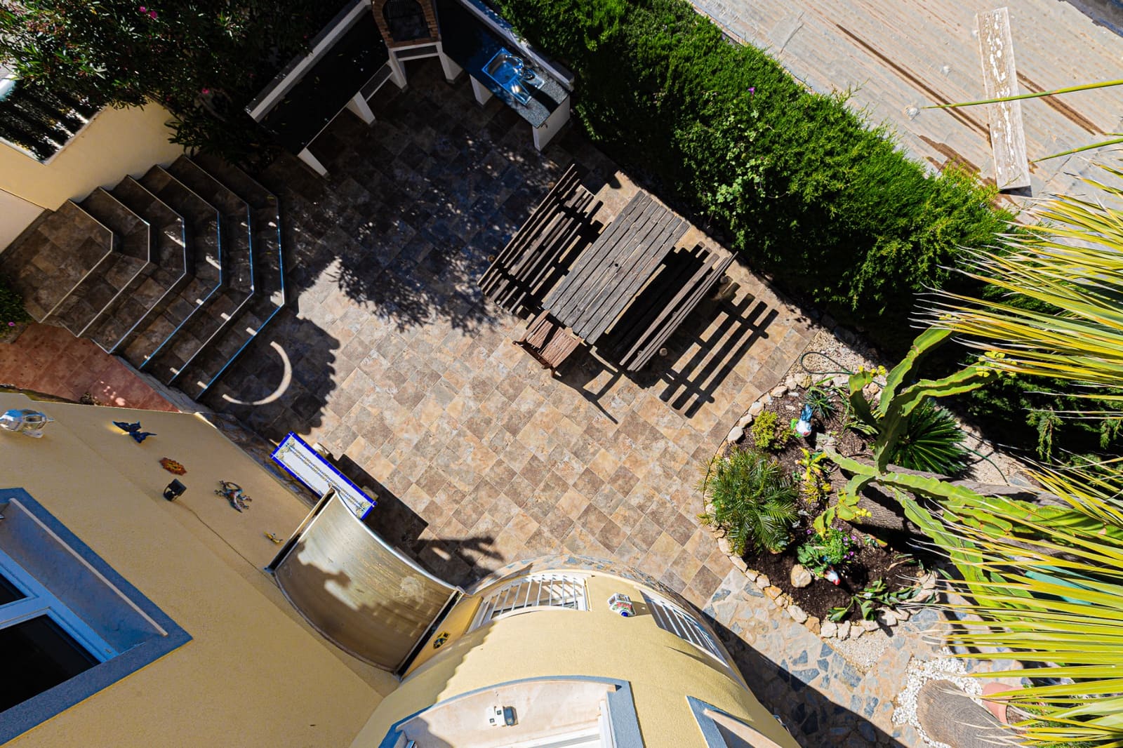 4 quarto Moradia para venda em Villamartin com piscina garagem - 450 000 € (Ref: 9002135)