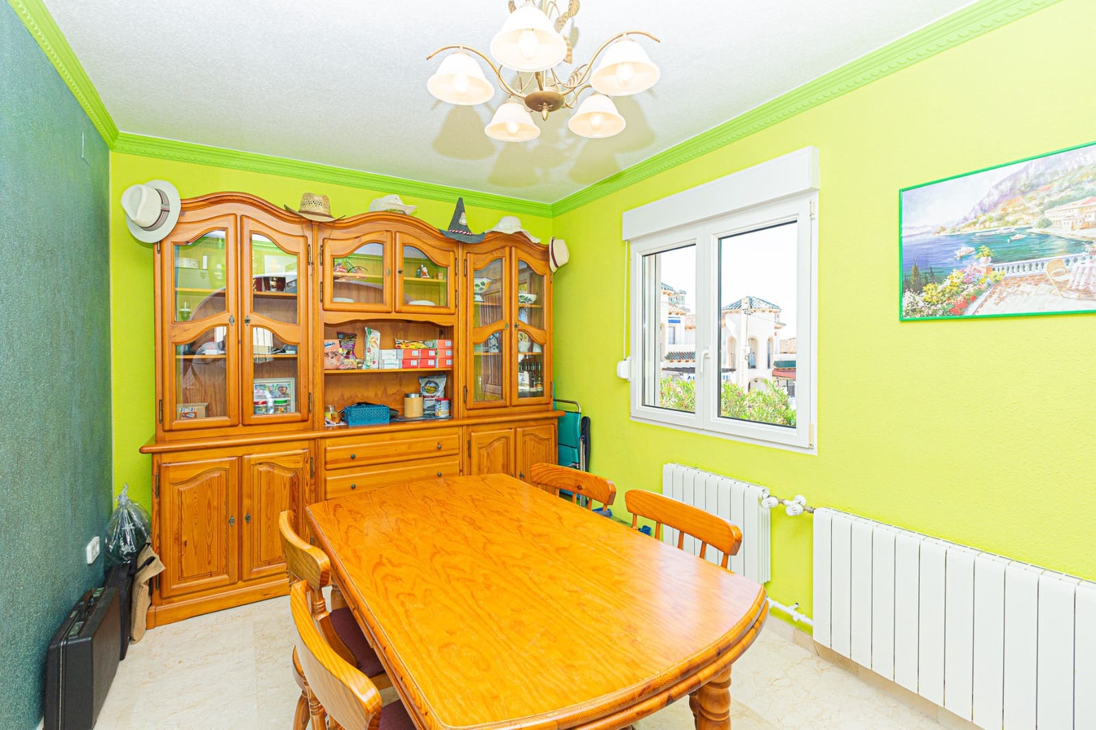 4 quarto Moradia para venda em Villamartin com piscina garagem - 450 000 € (Ref: 9002135)