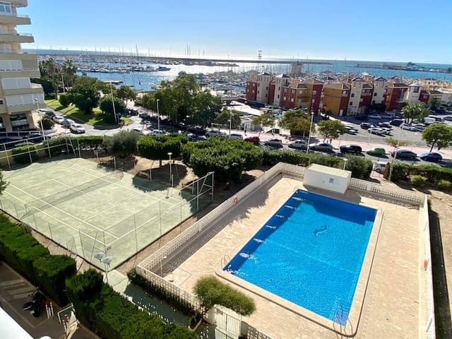 3 soverom Leilighet til salgs i Puerto Deportivo, Torrevieja med svømmebasseng - € 295 000 (Ref: 9002136)