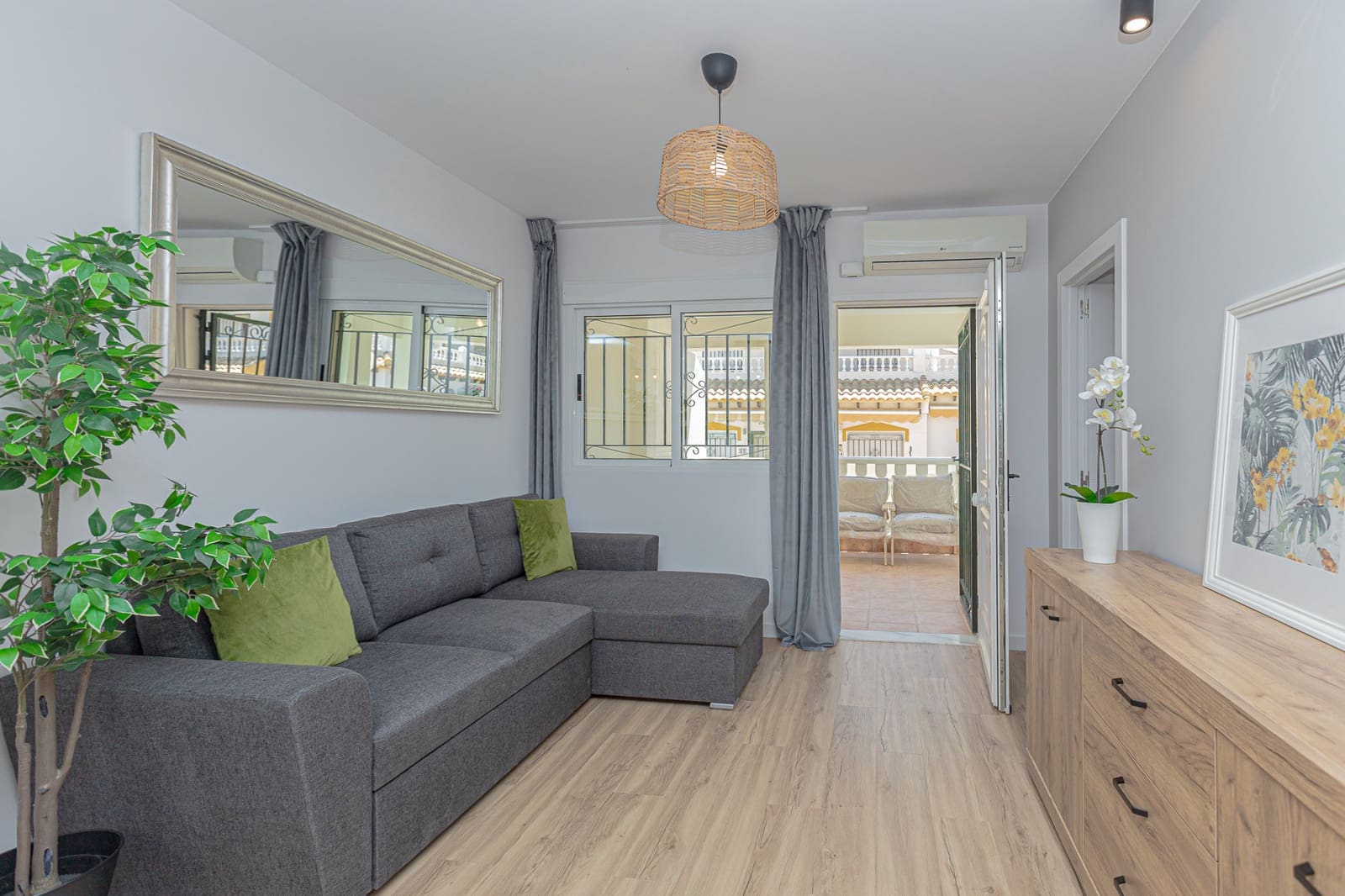 3 soverom Hus til salgs i Los Altos med svømmebasseng - € 288 000 (Ref: 9013513)