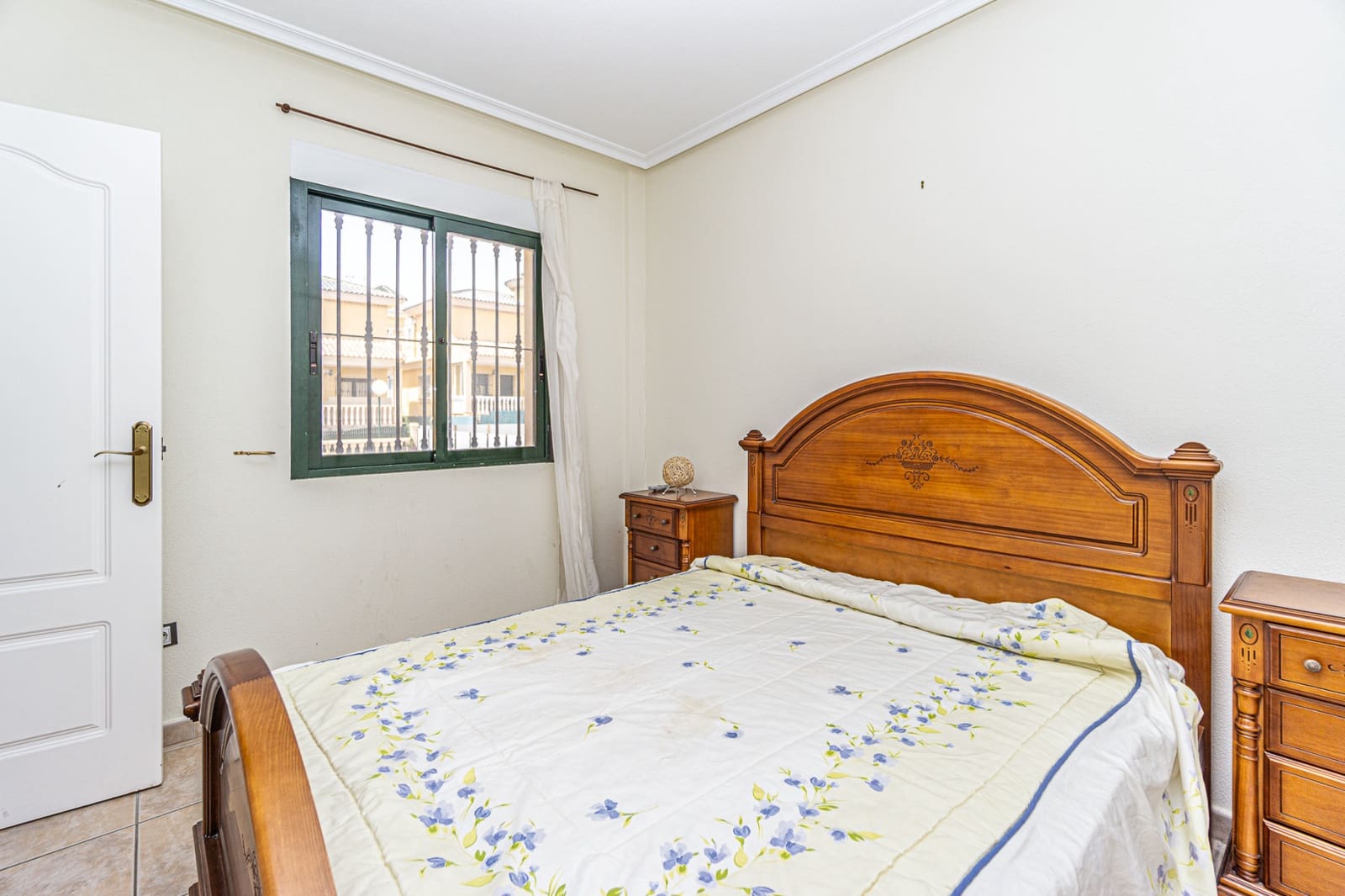 3 Zimmer Villa zu verkaufen in Villamartin mit Pool - 355.000 € (Ref: 9058143)