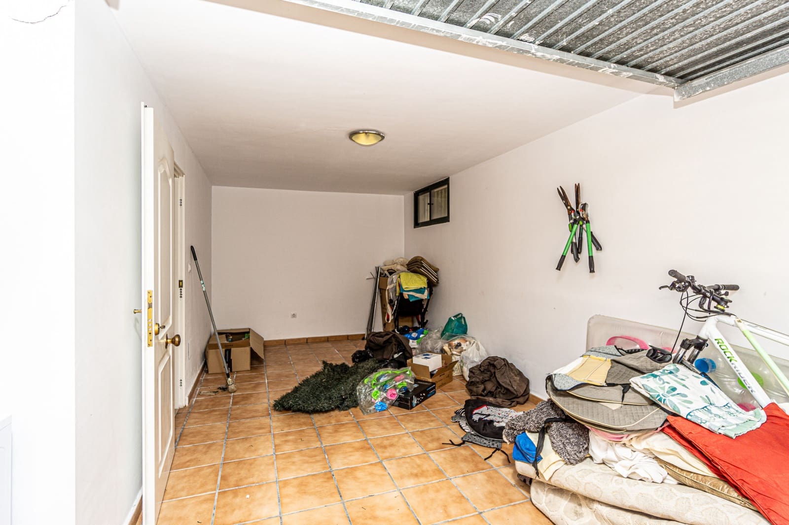 3 Zimmer Villa zu verkaufen in Villamartin mit Pool - 355.000 € (Ref: 9058143)