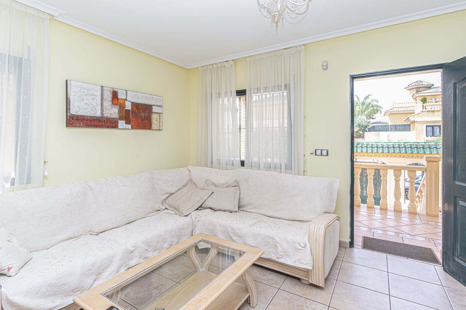 3 Zimmer Villa zu verkaufen in Villamartin mit Pool - 355.000 € (Ref: 9058143)