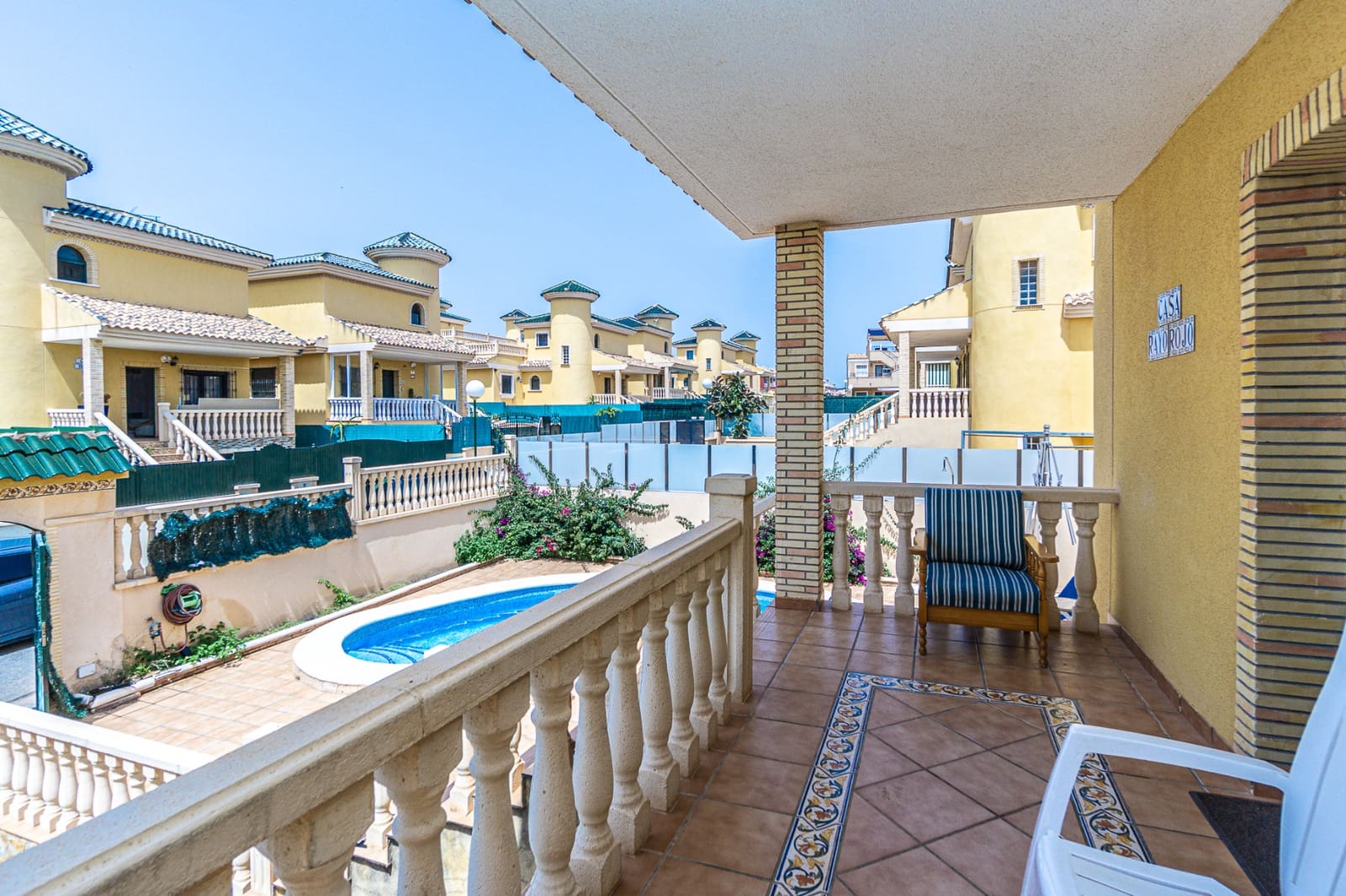 3 Zimmer Villa zu verkaufen in Villamartin mit Pool - 355.000 € (Ref: 9058143)