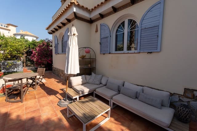 5 soverom Villa til salgs i La Zenia, Orihuela med svømmebasseng - € 795 000 (Ref: 9064573)