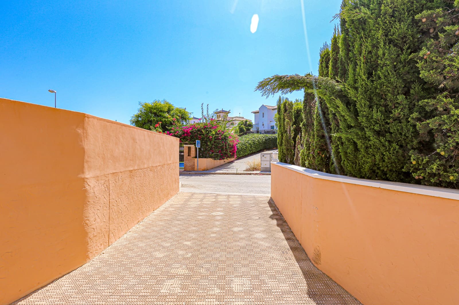 Garage til salg i Orihuela Costa - € 9.800 (Ref: 9074345)