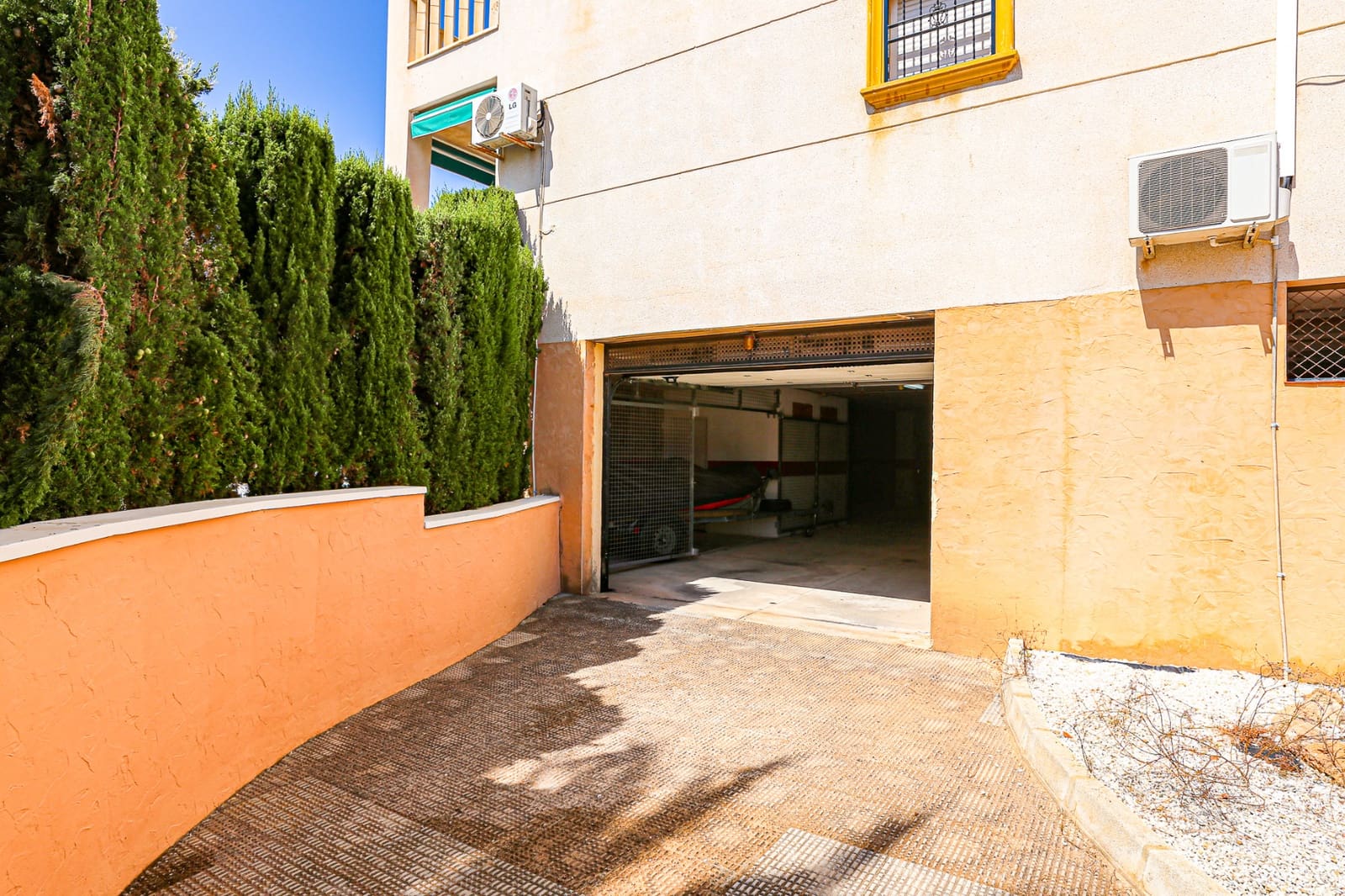 Garage til salg i Orihuela Costa - € 9.800 (Ref: 9074345)