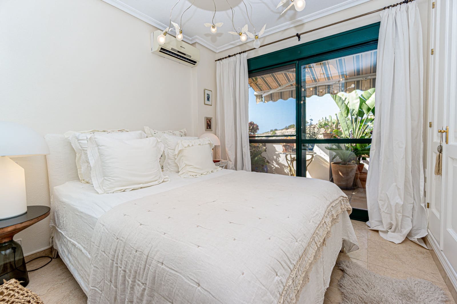 2 soveværelse Byhus til salg i Campoamor med swimmingpool - € 250.000 (Ref: 9078597)