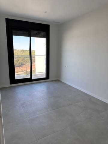 3 quarto Penthouse para venda em Dehesa de Campoamor, Orihuela com piscina garagem - 420 000 € (Ref: 9097411)