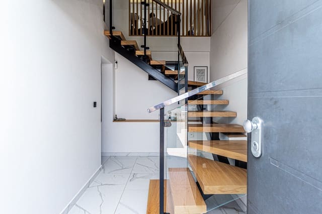 4 soveværelse Semi-Rækkehus til salg i Los Balcones med swimmingpool garage - € 540.000 (Ref: 9099766)