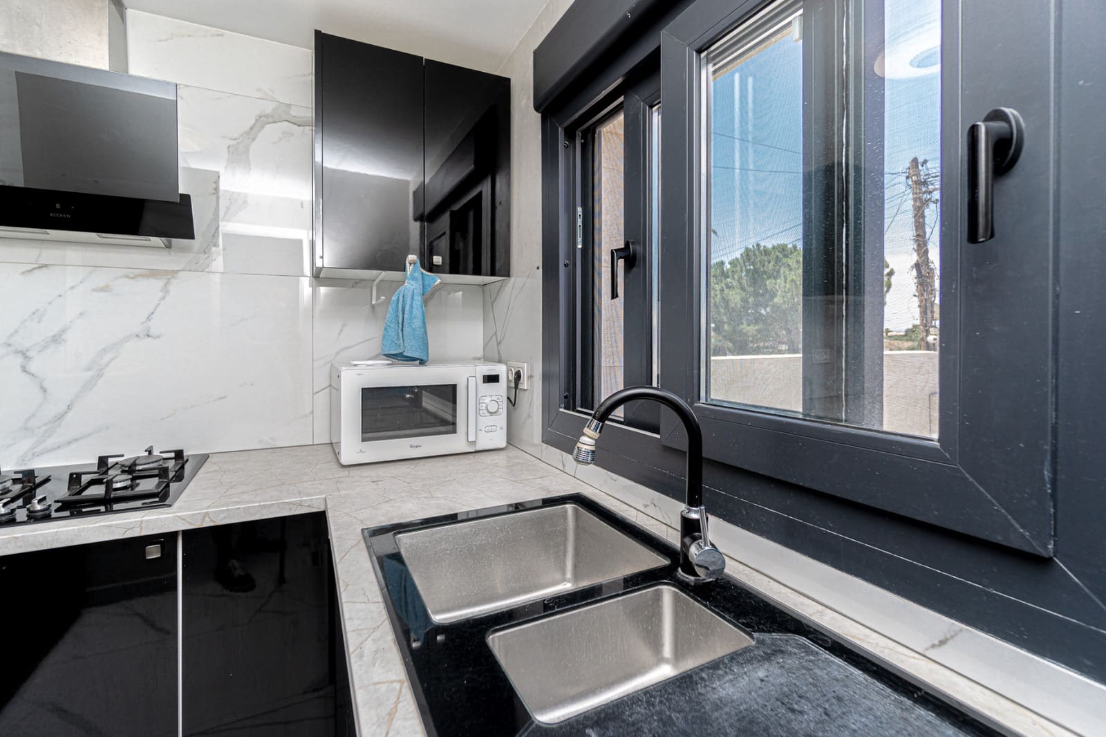 4 soveværelse Semi-Rækkehus til salg i Los Balcones med swimmingpool garage - € 540.000 (Ref: 9099766)