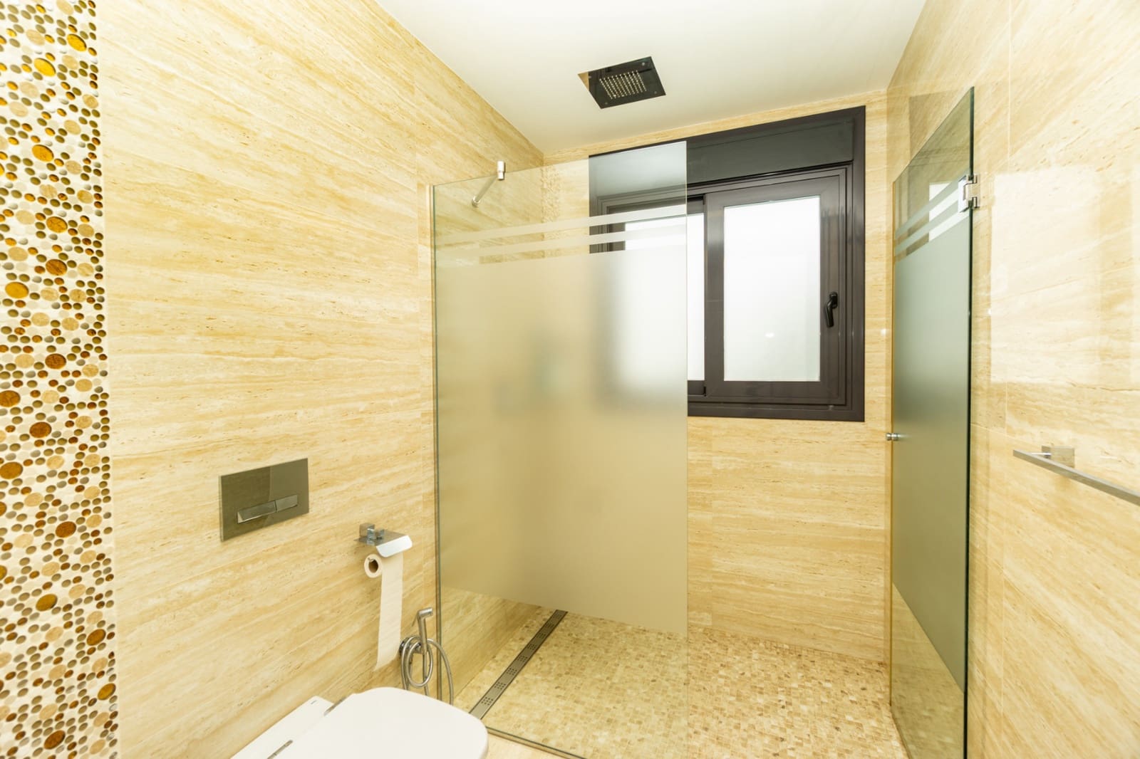 Chalet de 5 habitaciones en San Miguel de Salinas en venta con piscina - 849.000 € (Ref: 9105196)