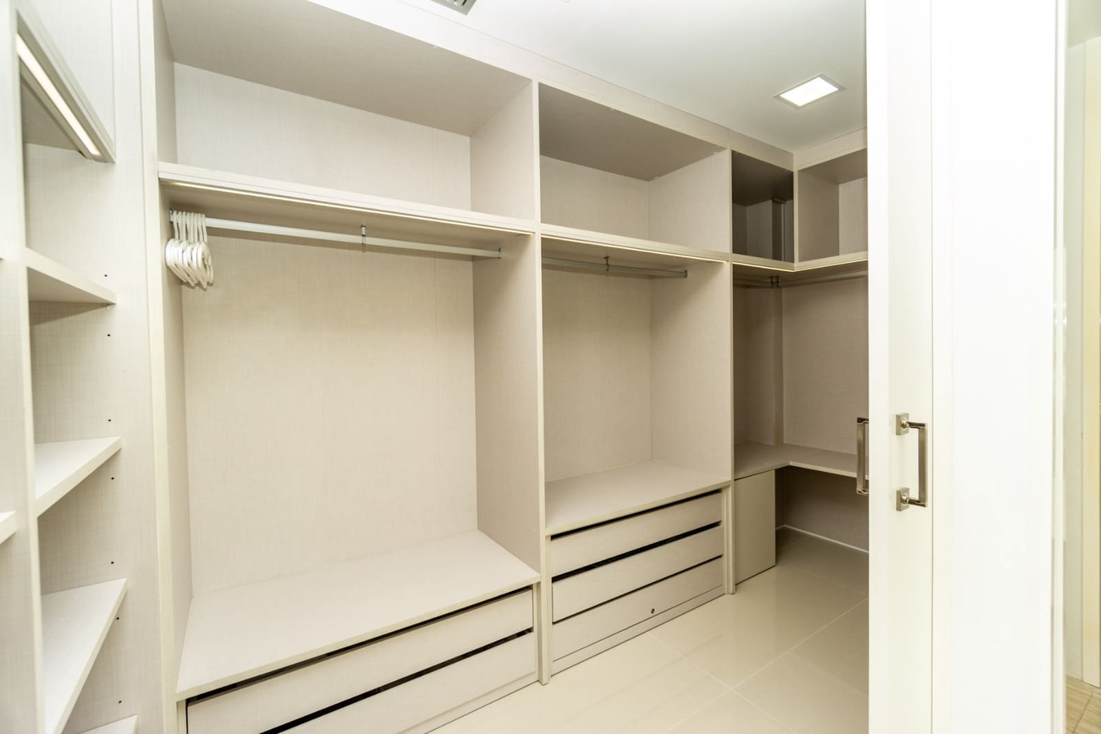 Chalet de 5 habitaciones en San Miguel de Salinas en venta con piscina - 849.000 € (Ref: 9105196)