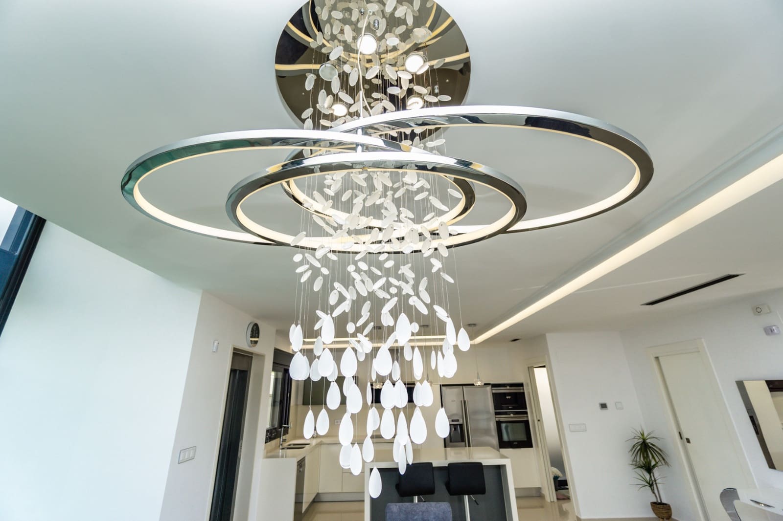 Chalet de 5 habitaciones en San Miguel de Salinas en venta con piscina - 849.000 € (Ref: 9105196)