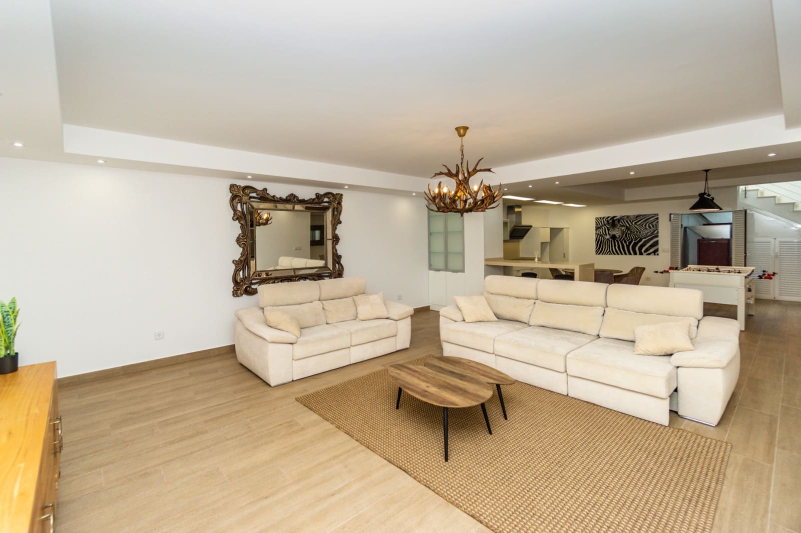 Chalet de 5 habitaciones en San Miguel de Salinas en venta con piscina - 849.000 € (Ref: 9105196)