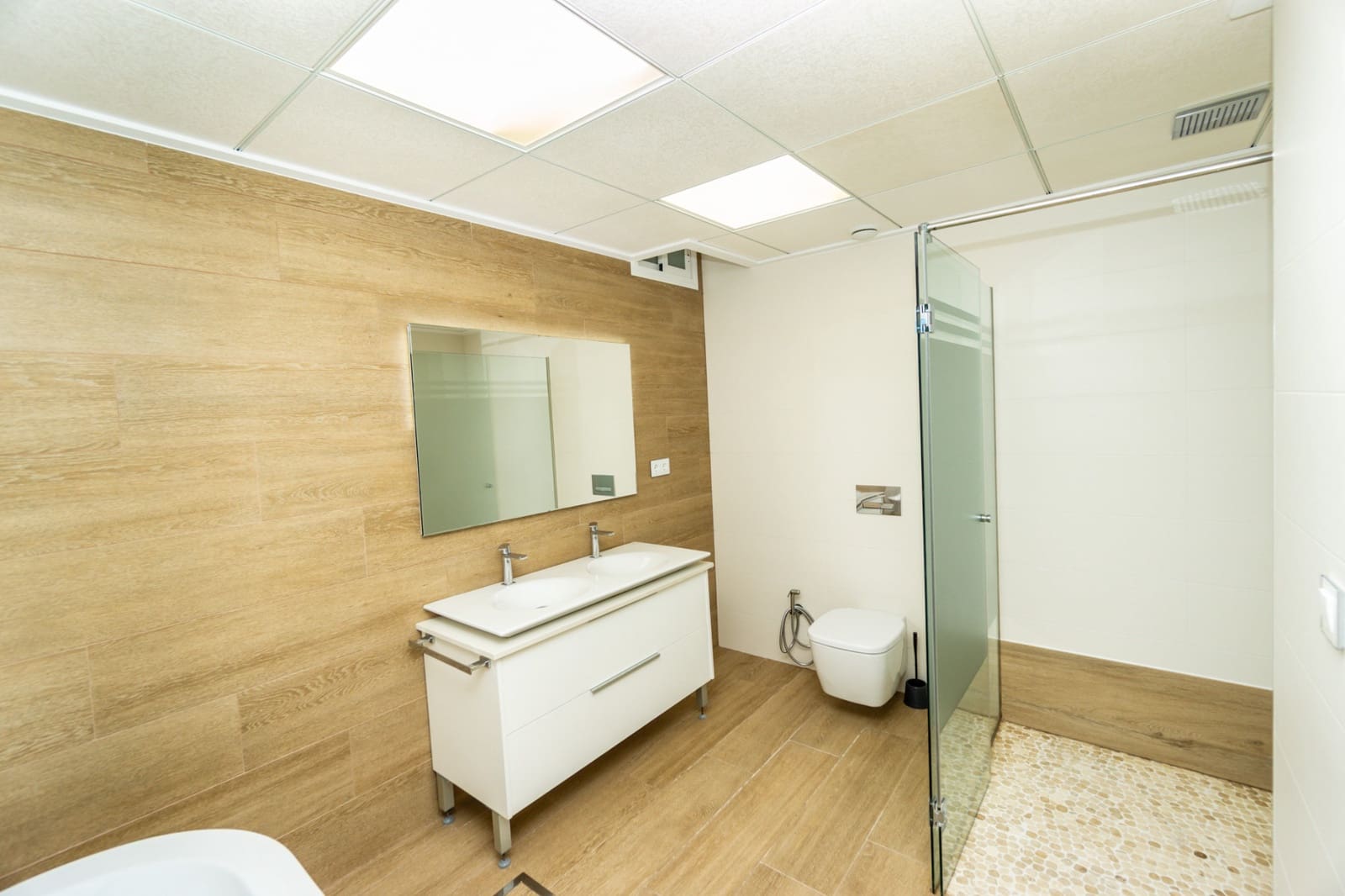 Chalet de 5 habitaciones en San Miguel de Salinas en venta con piscina - 849.000 € (Ref: 9105196)