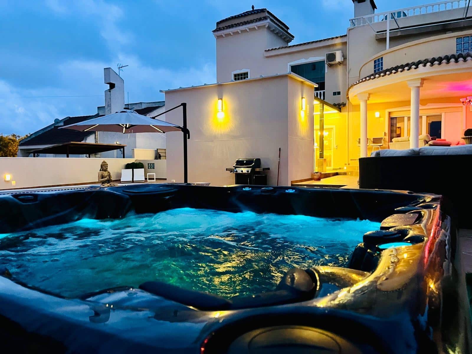 4 soveværelse Villa til salg i San Miguel de Salinas med swimmingpool garage - € 895.000 (Ref: 9109430)