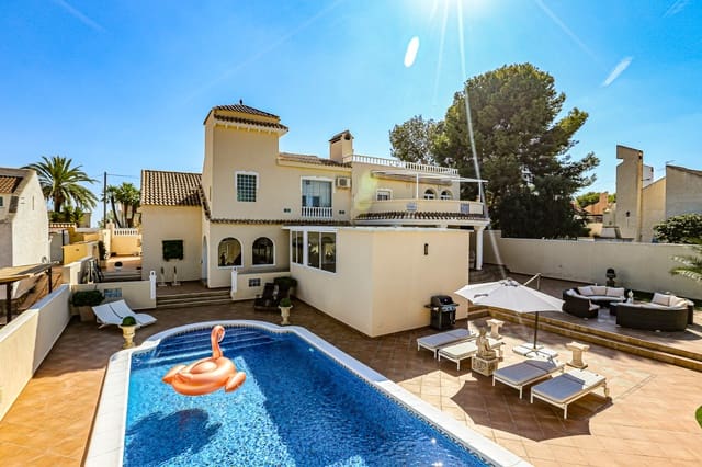 4 quarto Moradia para venda em San Miguel de Salinas com piscina garagem - 895 000 € (Ref: 9109430)