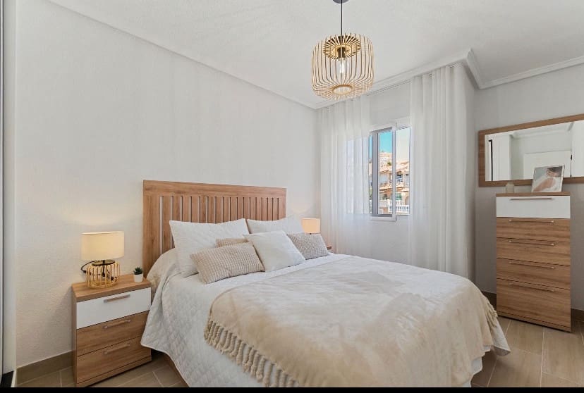 2 soveværelse Penthouse til salg i La Mata - € 359.900 (Ref: 9126149)