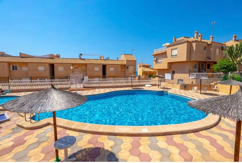 2 soveværelse Penthouse til salg i La Mata - € 359.900 (Ref: 9126149)