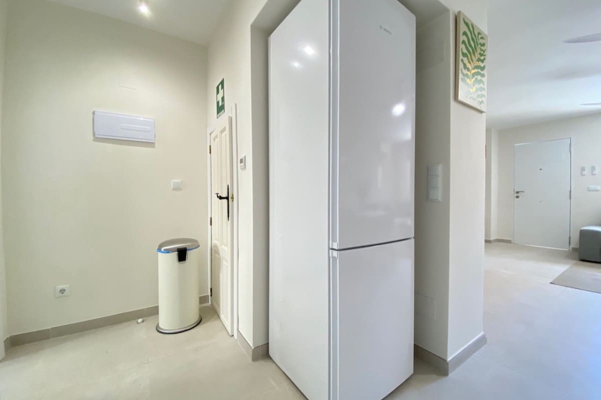 4 soveværelse Byhus til salg i Playa Flamenca med swimmingpool - € 299.000 (Ref: 9126150)