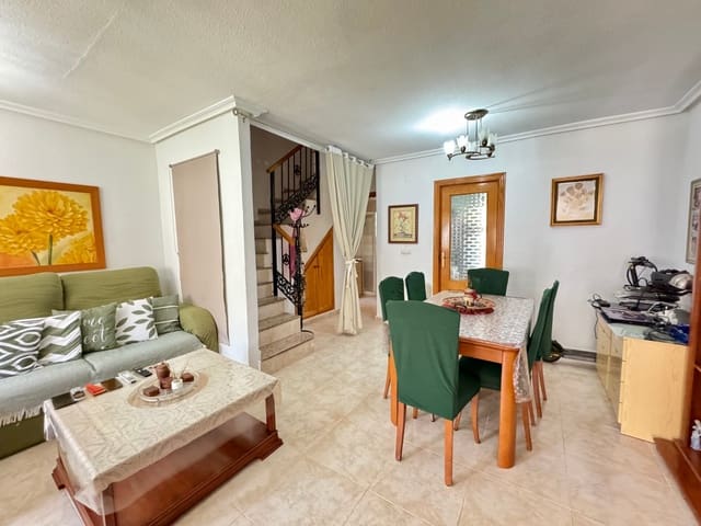 3 Zimmer Haus zu verkaufen in Torrevieja mit Pool - 200.000 € (Ref: 9133484)