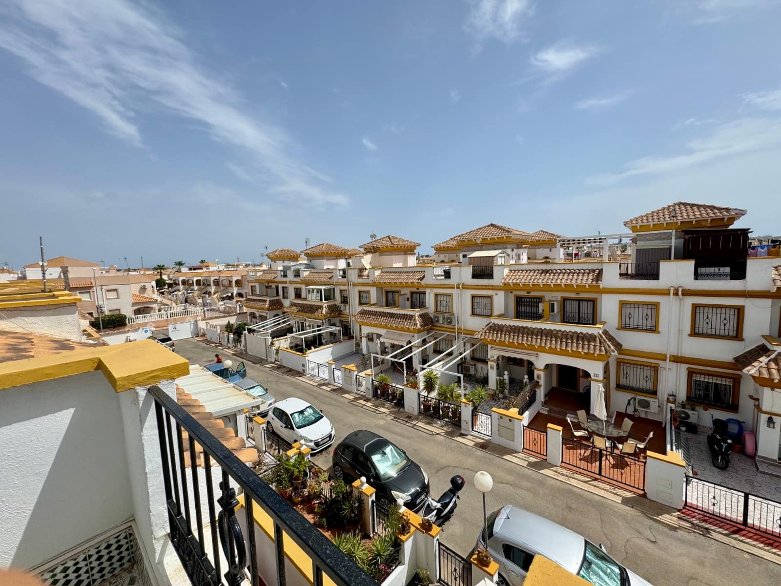 3 Zimmer Haus zu verkaufen in Torrevieja mit Pool - 200.000 € (Ref: 9133484)