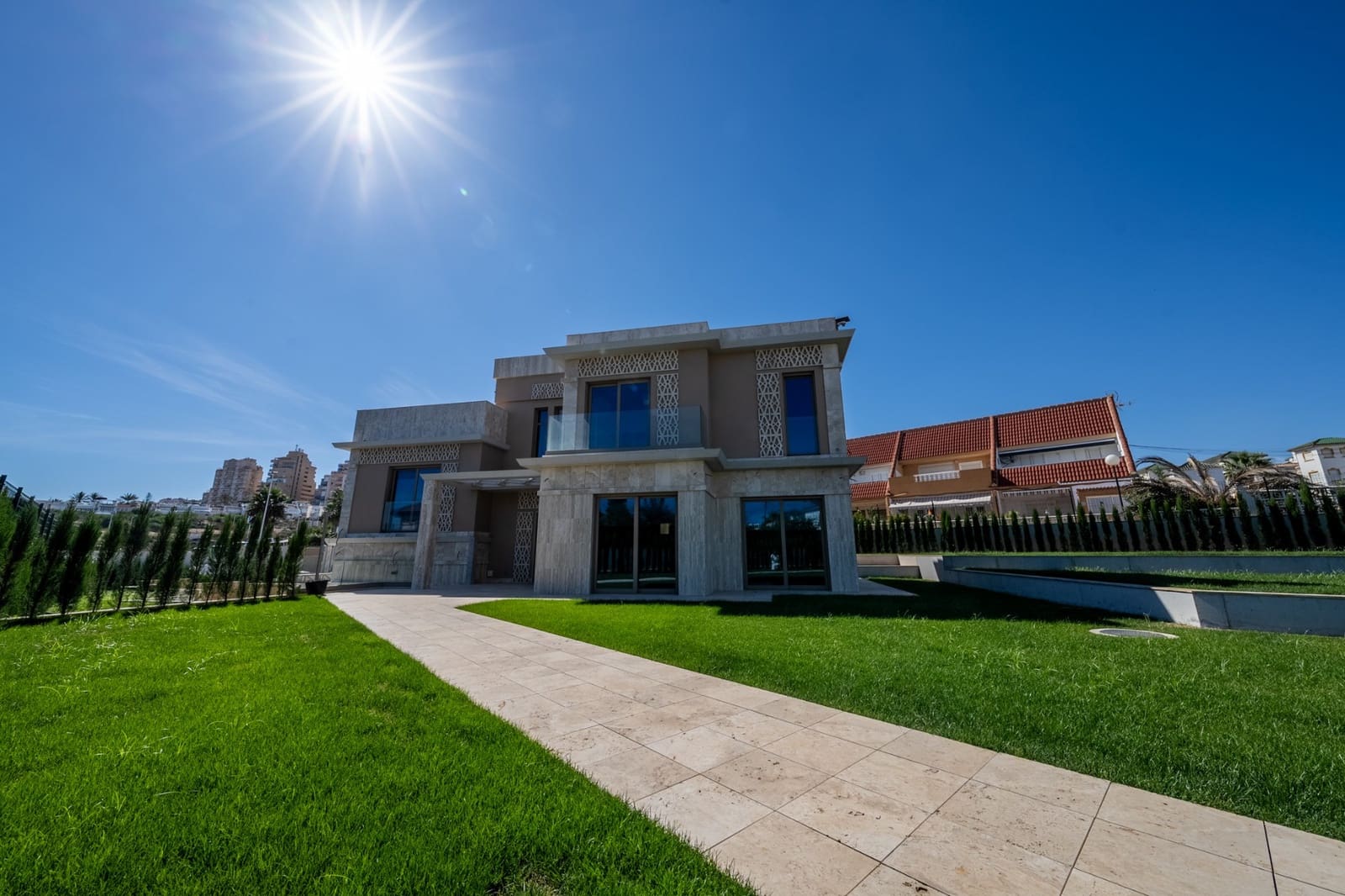 5 bedroom Villa for sale in La Mata with pool garage - € 4,700,000 (Ref: 9161600)