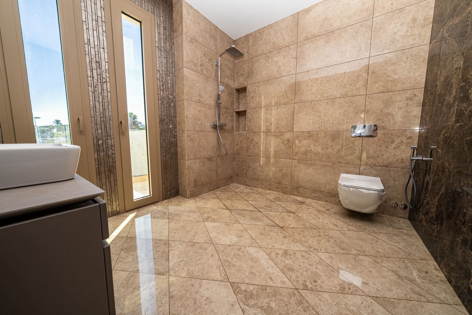 5 bedroom Villa for sale in La Mata with pool garage - € 4,700,000 (Ref: 9161600)