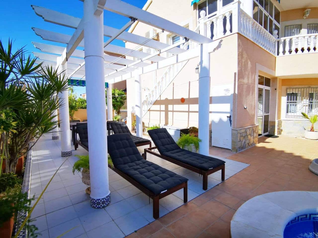 4 Zimmer Villa zu verkaufen in Los Altos mit Pool - 450.000 € (Ref: 9164544)