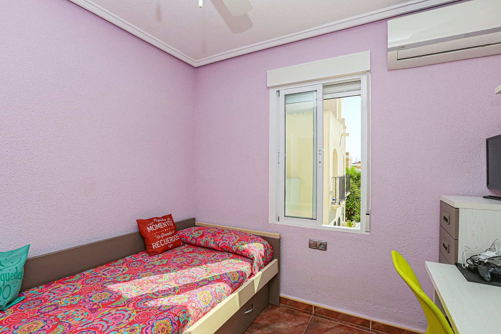 2 sypialnia Penthouse na sprzedaż w Torrevieja z basenem - 148 000 € (Ref: 9180081)