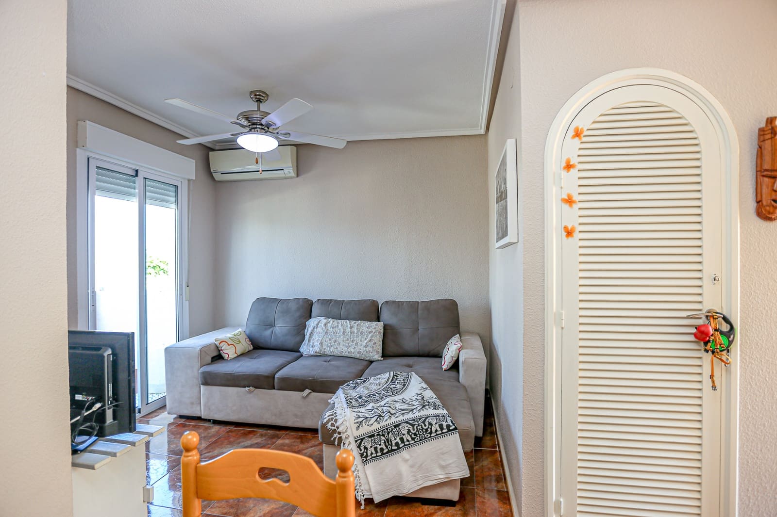 2 sypialnia Penthouse na sprzedaż w Torrevieja z basenem - 148 000 € (Ref: 9180081)