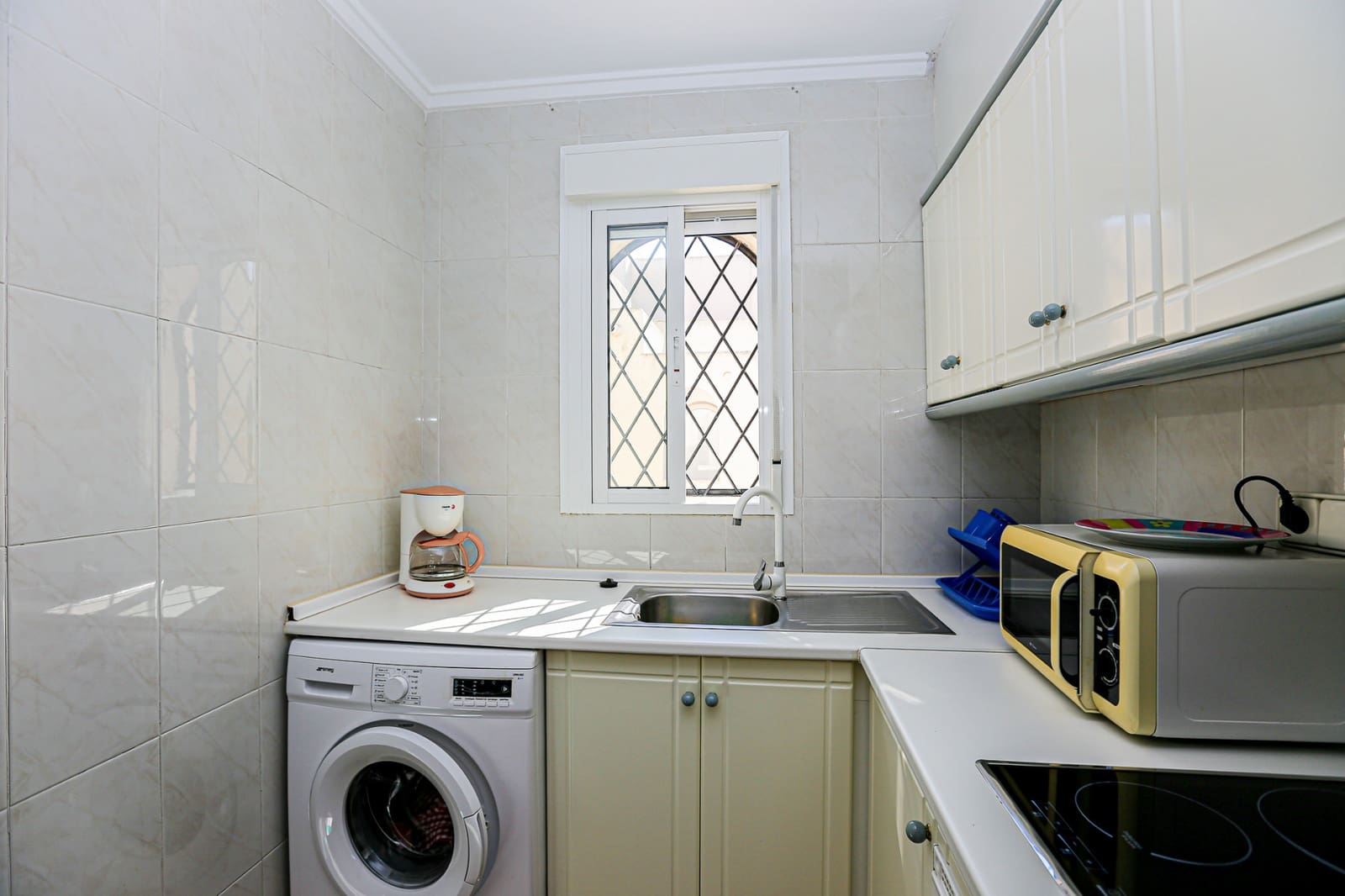 2 sypialnia Penthouse na sprzedaż w Torrevieja z basenem - 148 000 € (Ref: 9180081)