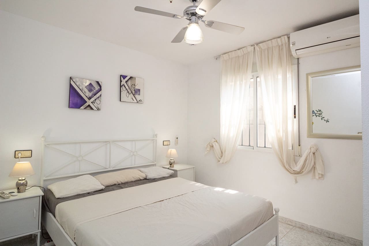 3 slaapkamer Appartement te koop in La Siesta met zwembad - € 158.000 (Ref: 9180353)