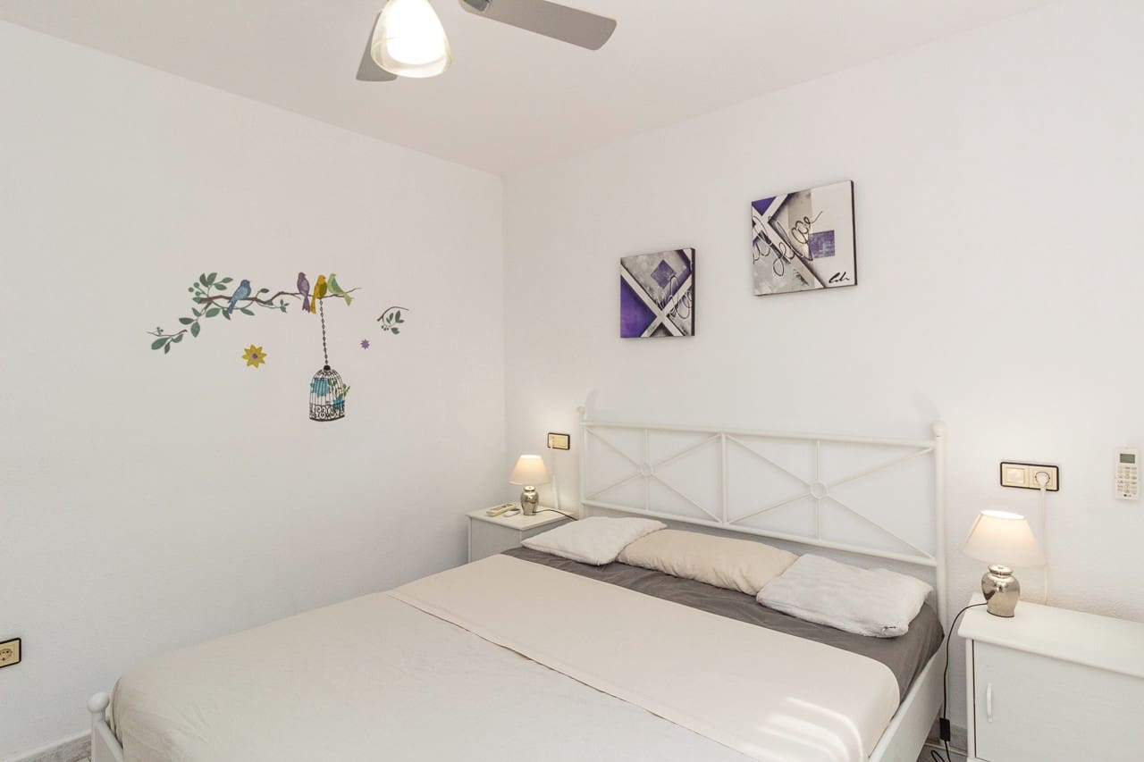 3 slaapkamer Appartement te koop in La Siesta met zwembad - € 158.000 (Ref: 9180353)