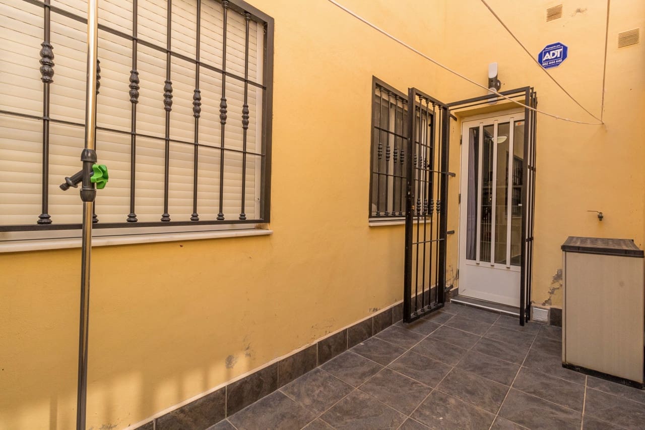 3 slaapkamer Appartement te koop in La Siesta met zwembad - € 158.000 (Ref: 9180353)