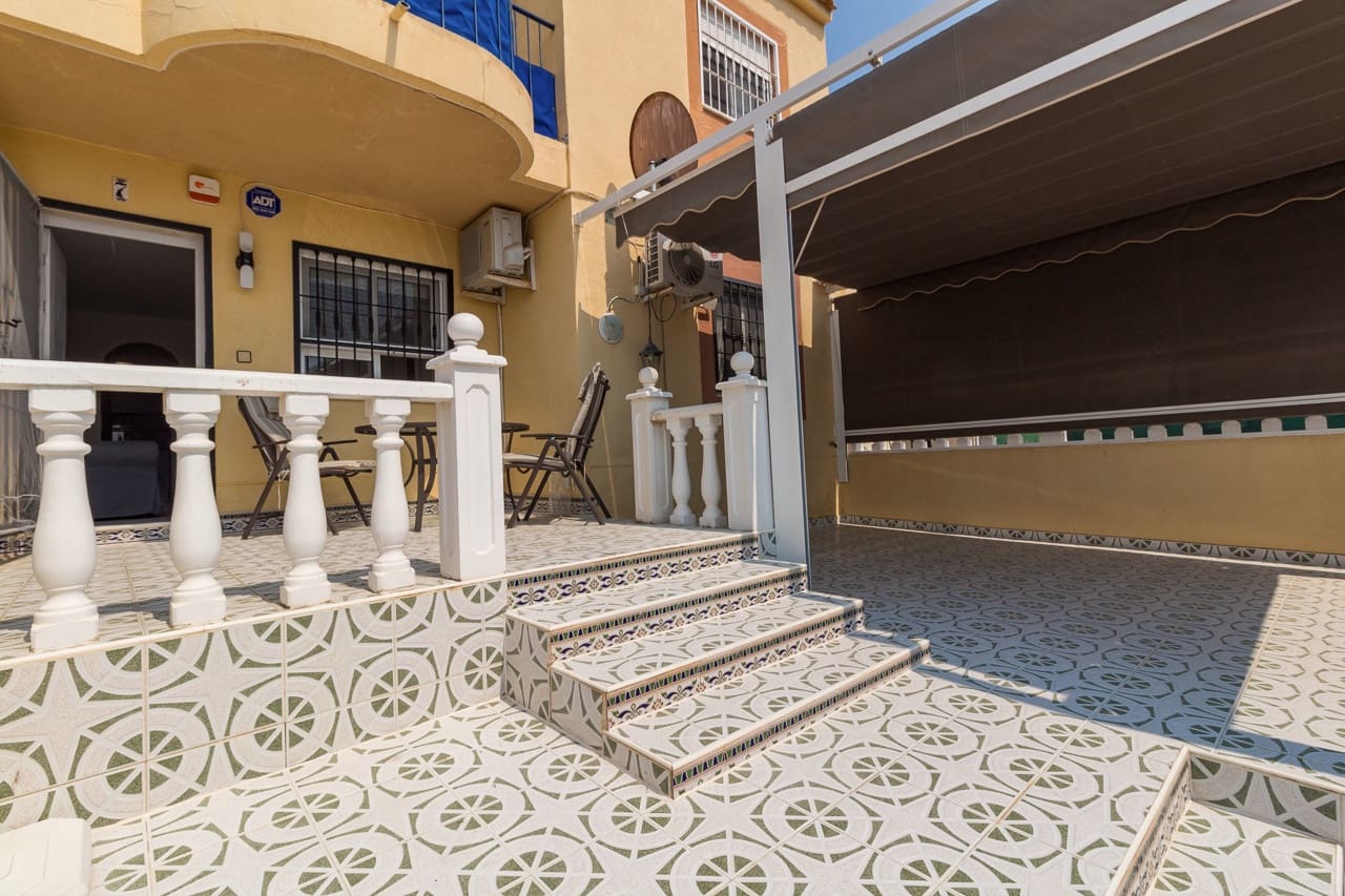 3 slaapkamer Appartement te koop in La Siesta met zwembad - € 158.000 (Ref: 9180353)