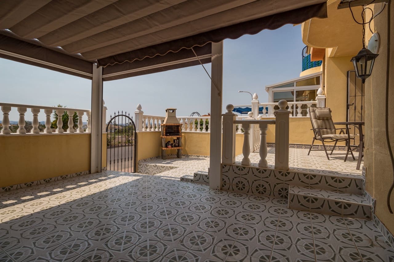 3 slaapkamer Appartement te koop in La Siesta met zwembad - € 158.000 (Ref: 9180353)