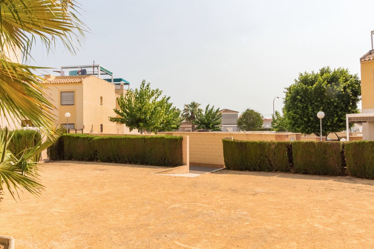 3 slaapkamer Appartement te koop in La Siesta met zwembad - € 158.000 (Ref: 9180353)