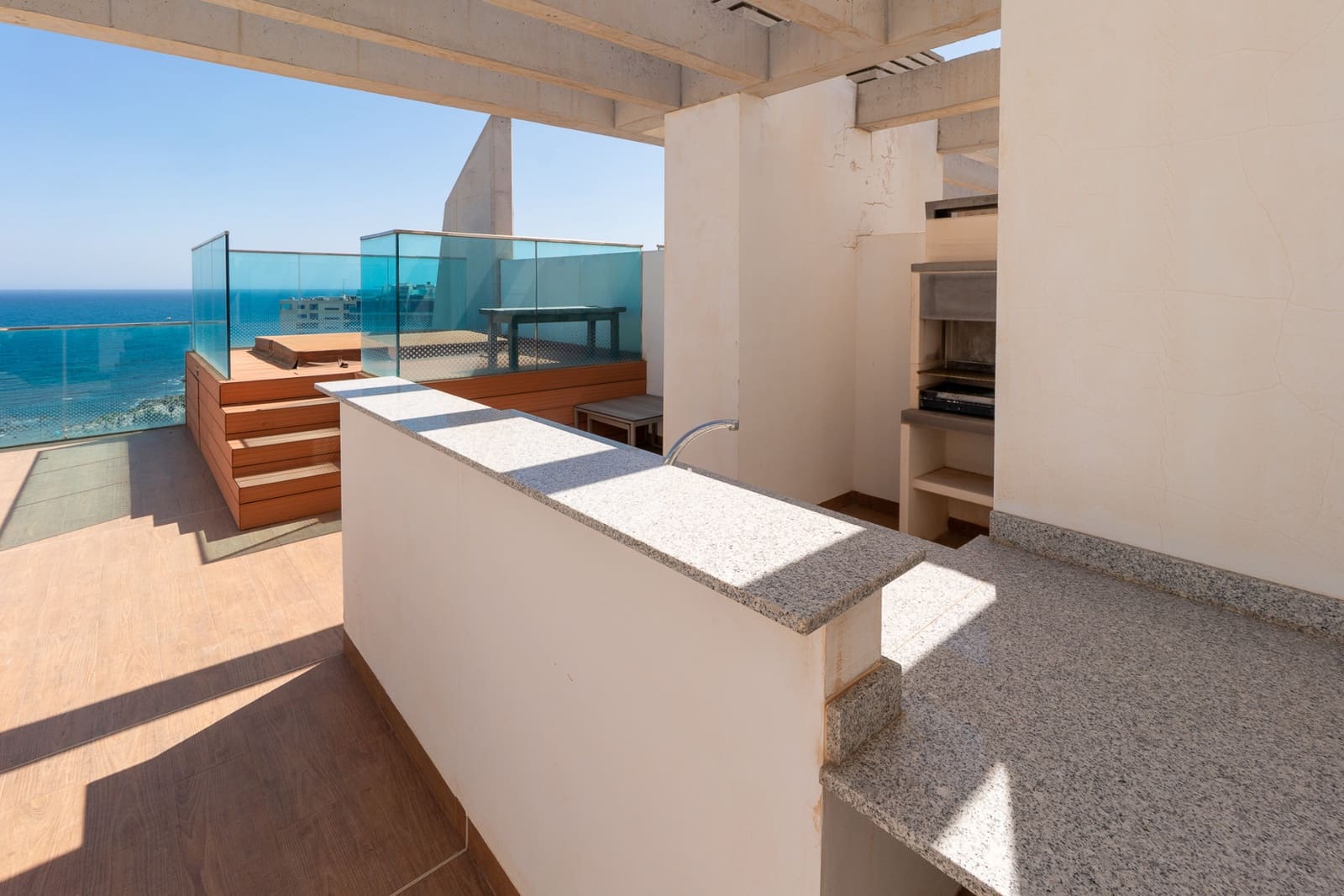 2 chambre Penthouse à vendre à Punta Prima avec piscine garage - 595 000 € (Ref: 9204897)