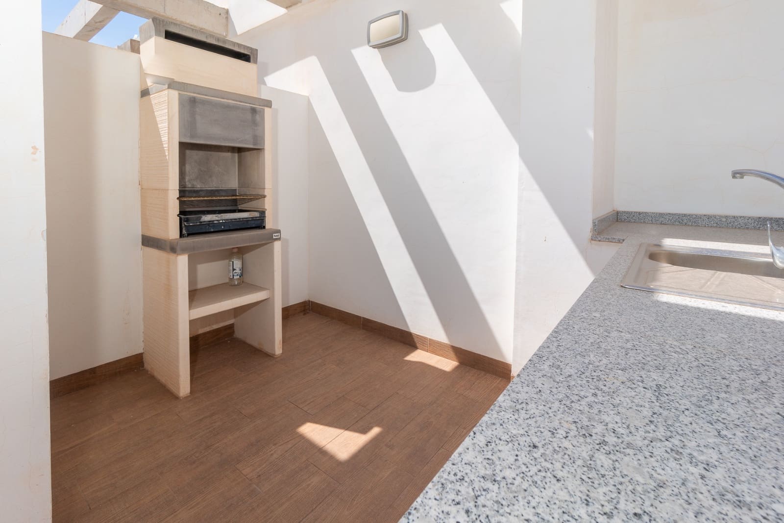 2 chambre Penthouse à vendre à Punta Prima avec piscine garage - 595 000 € (Ref: 9204897)