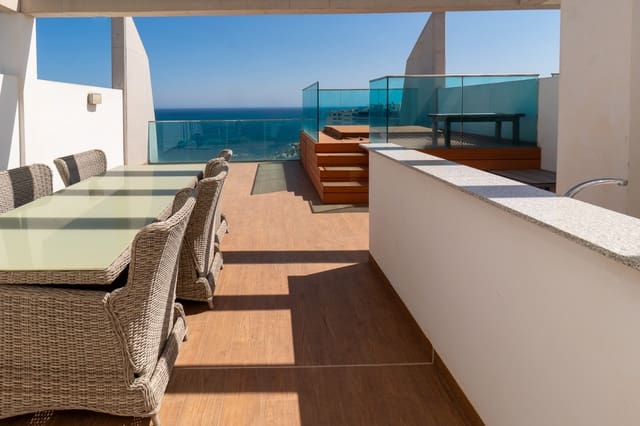 2 slaapkamer Penthouse te koop in Punta Prima, Torrevieja met zwembad garage - € 595.000 (Ref: 9204897)