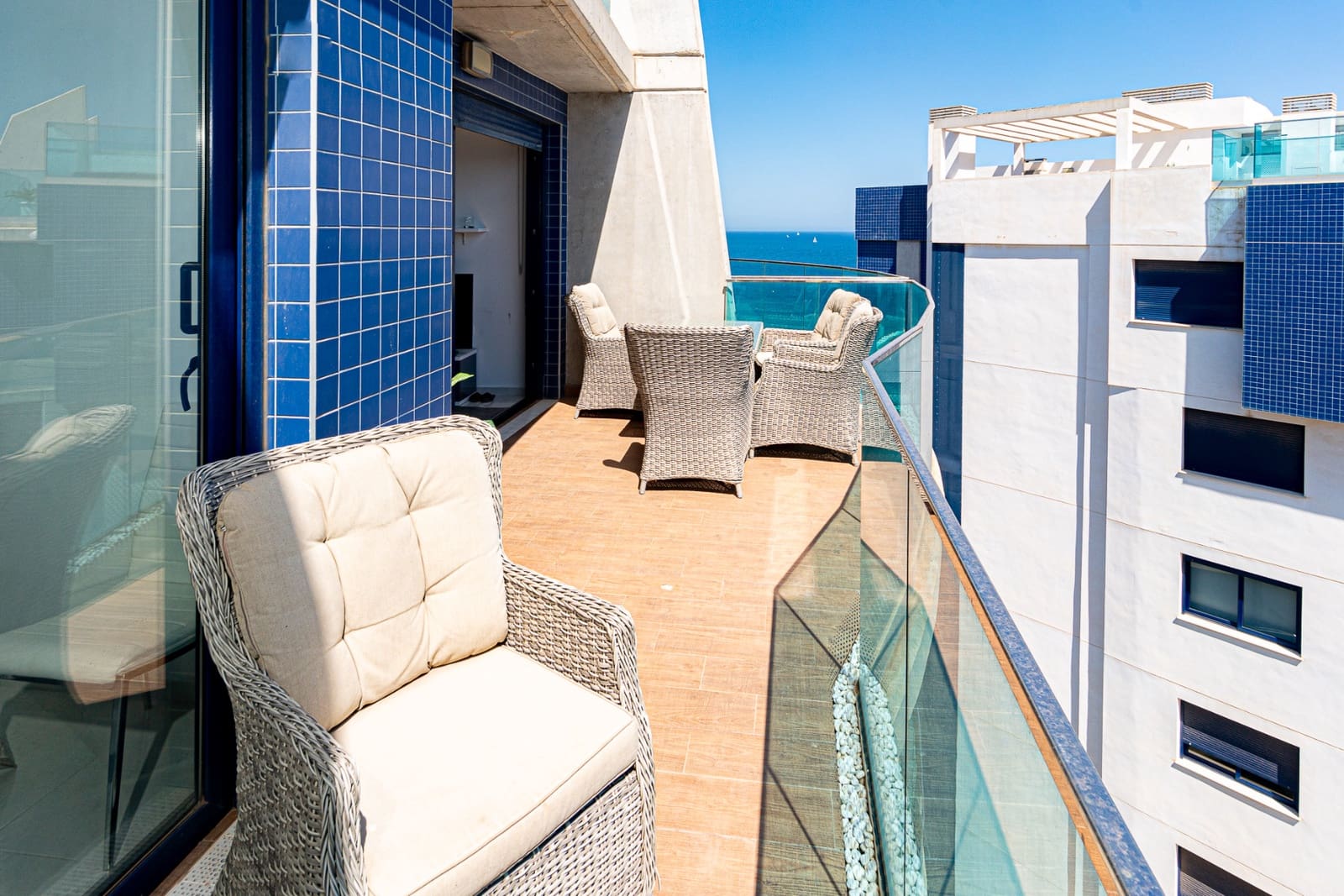 2 chambre Penthouse à vendre à Punta Prima avec piscine garage - 595 000 € (Ref: 9204897)