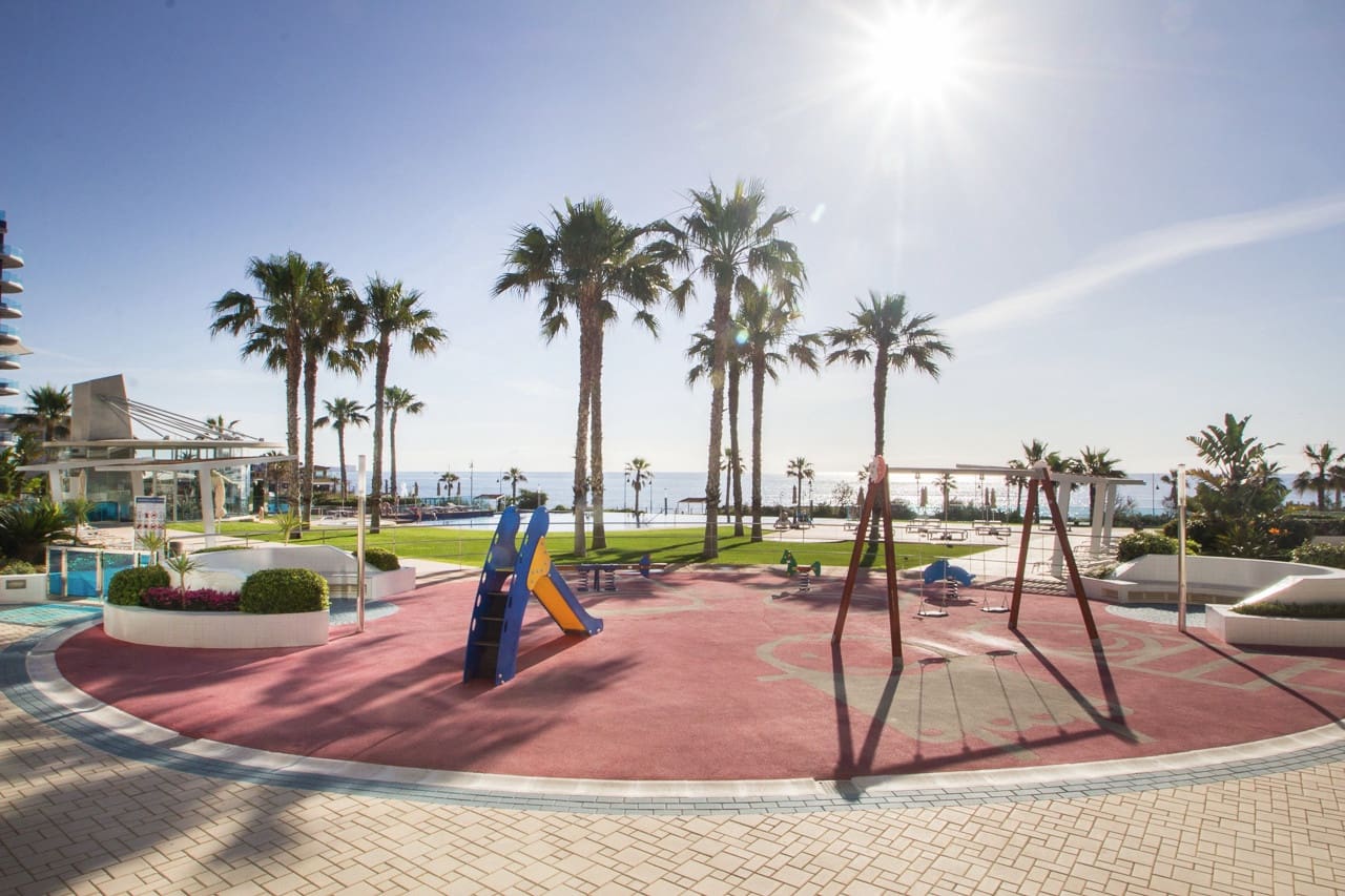 2 chambre Penthouse à vendre à Punta Prima avec piscine garage - 595 000 € (Ref: 9204897)