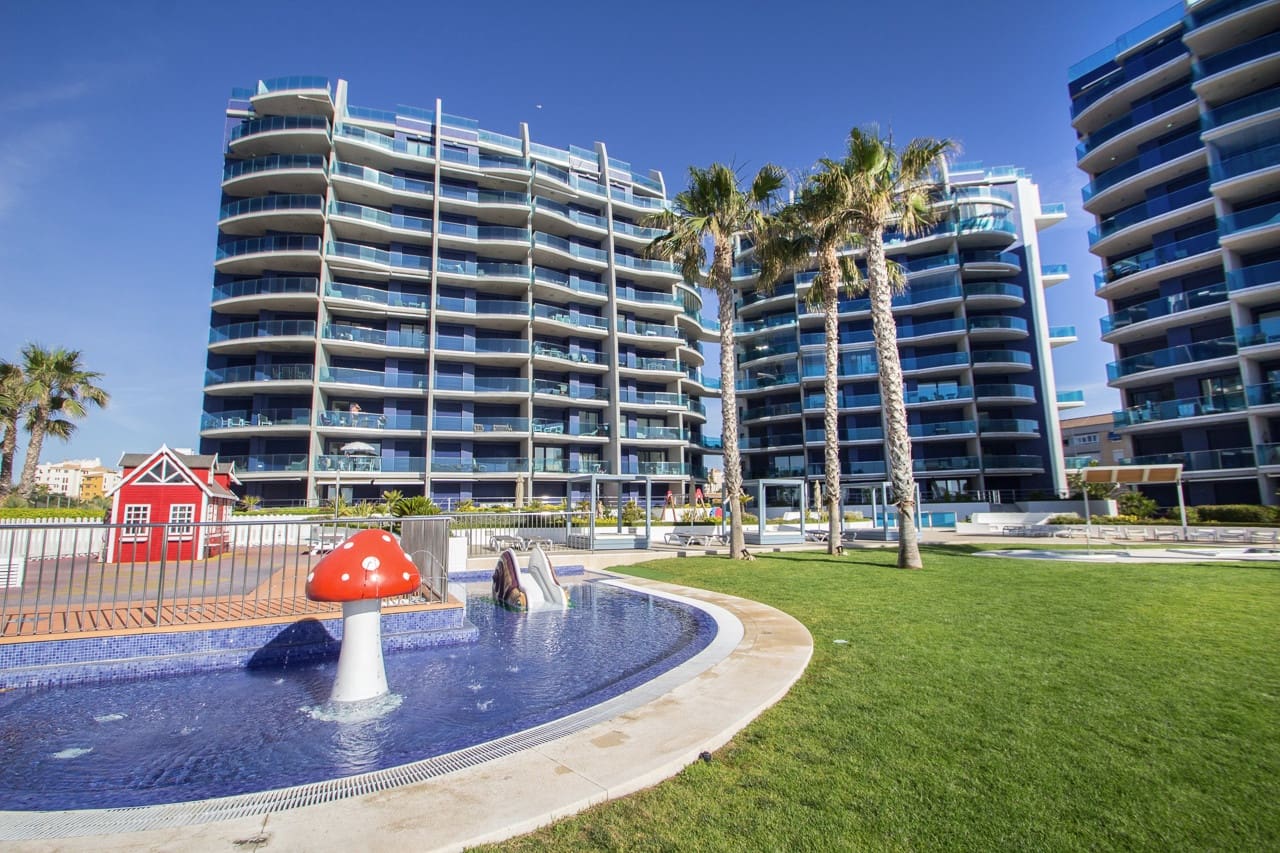 2 chambre Penthouse à vendre à Punta Prima avec piscine garage - 595 000 € (Ref: 9204897)